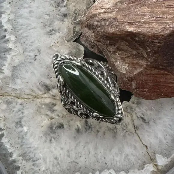 Carolyn Pollack Sterling Silver Elongated Oval Dark Green Chalcedony Ring - Picture 2 of 10